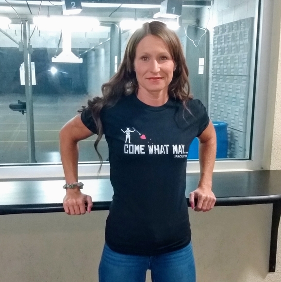 Meet your Posher, Karen - Picture 1 of 3